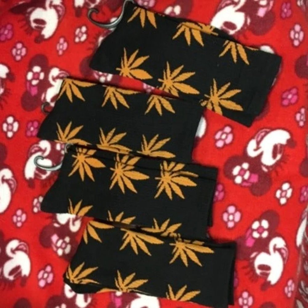 new 4 pairs of new socks
Multicolor designs 
Cold wash only.
